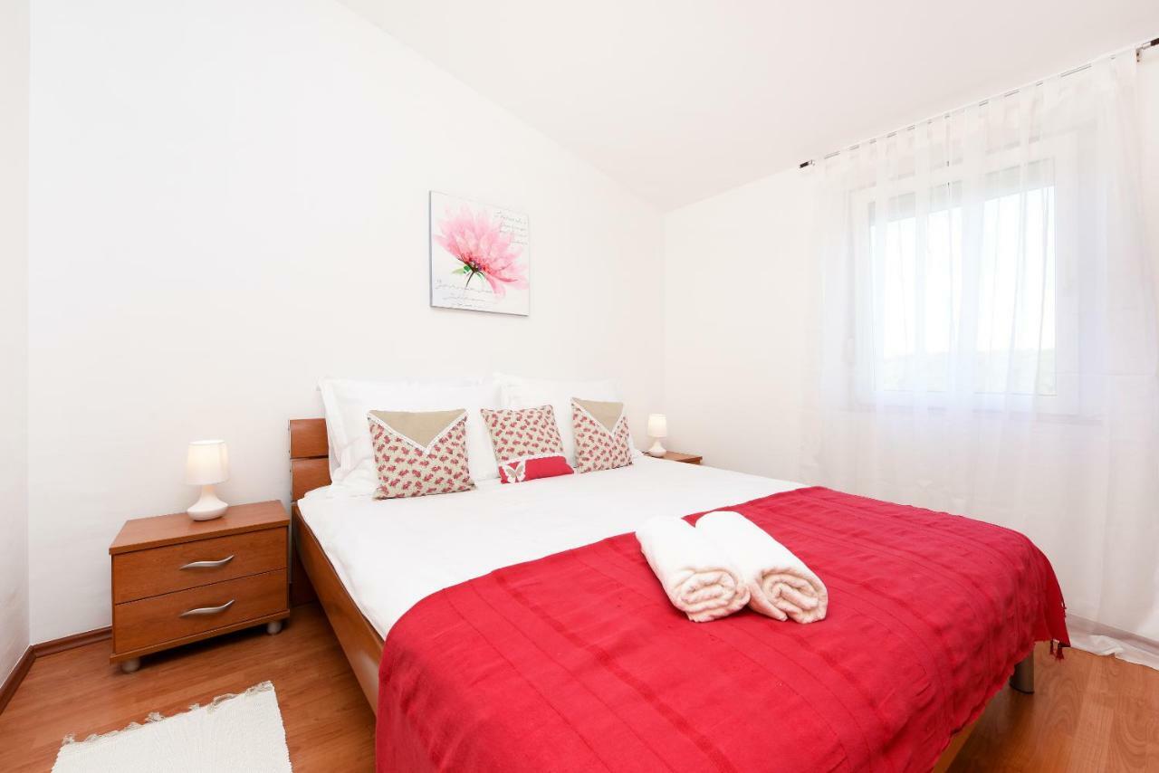 Apartment Lola Maria ザダル エクステリア 写真