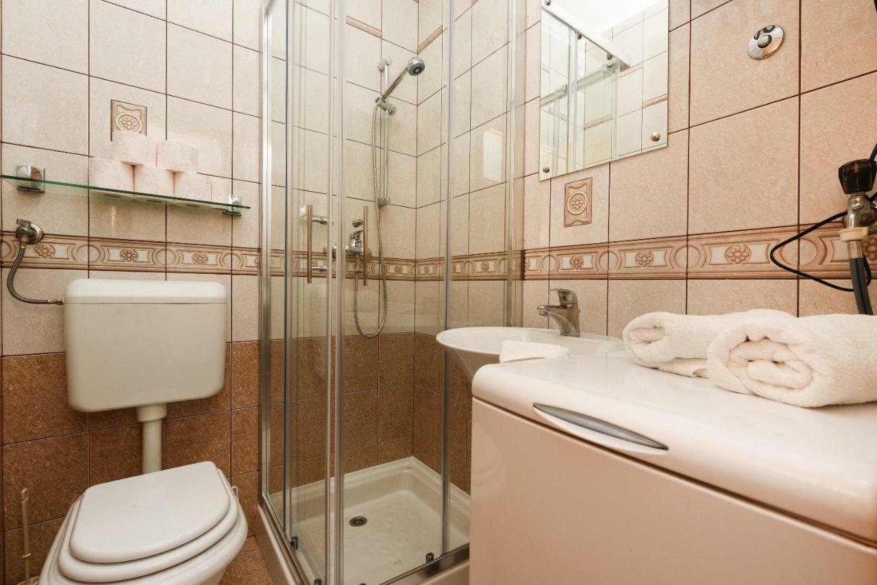 Apartment Lola Maria ザダル エクステリア 写真